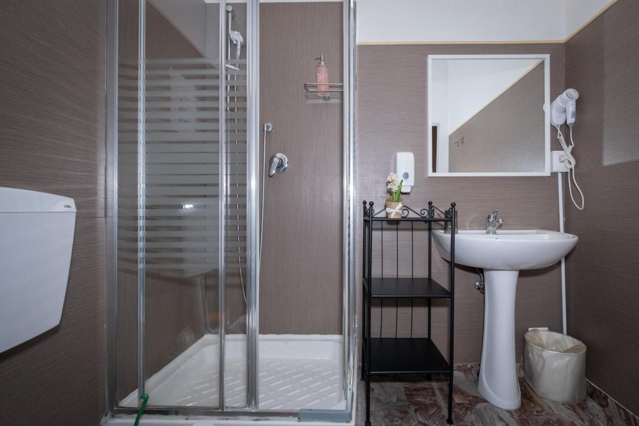 Cconforthotels R&B Semplici Emozioni Bari Exterior photo