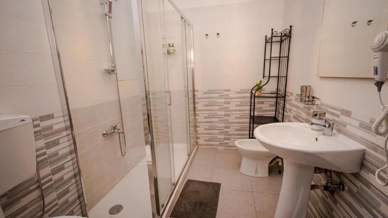 Cconforthotels R&B Semplici Emozioni Bari Exterior photo